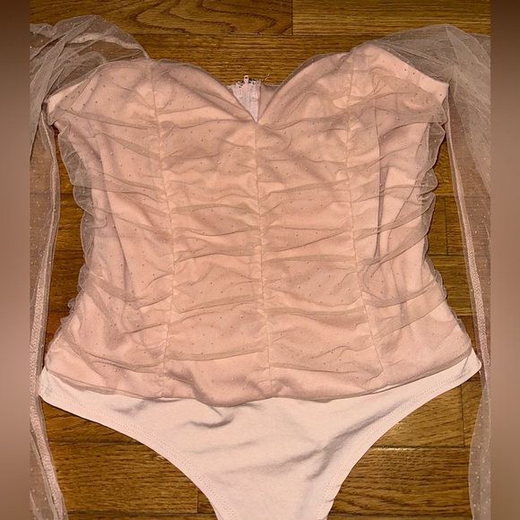 Nude bodysuit sheer mesh size large - Picture 3 of 4